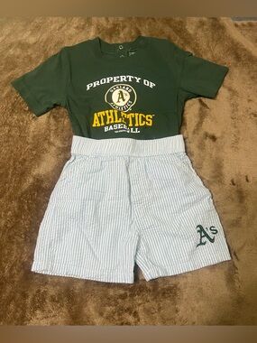 Oakland A's Green Athletics Tee and Seersucker Shorts Set